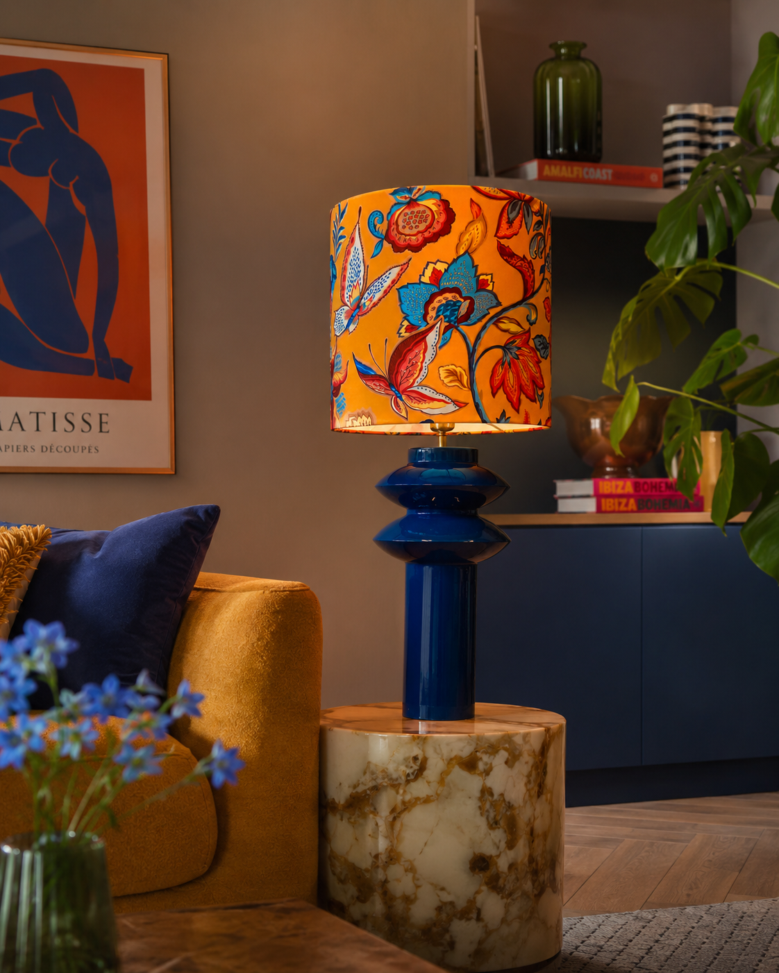 Lamp Paris met handgemaakte lampenkap in prachtig oranje kleur