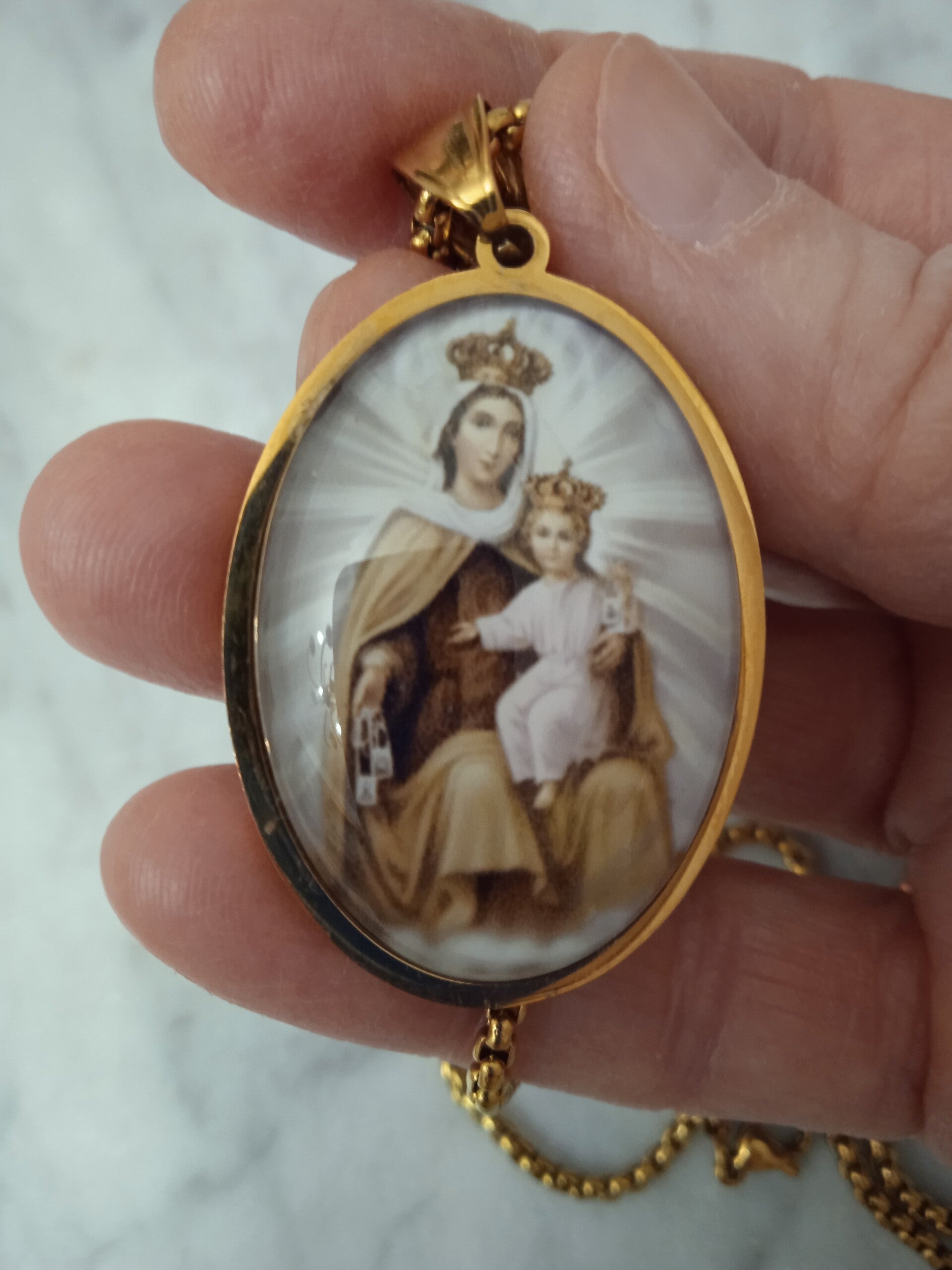 Medalla de la Virgen del Carmen