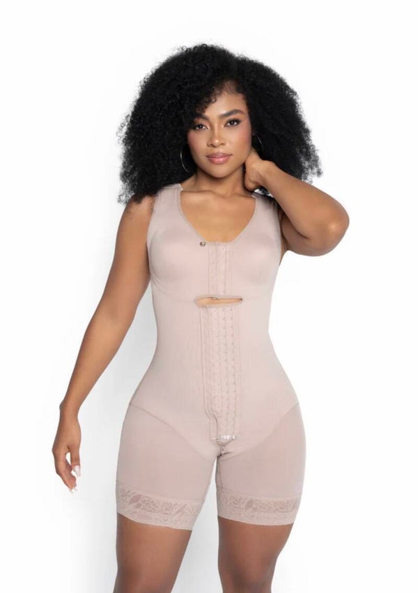 Combinaison avec soutien-gorge mi cuisses