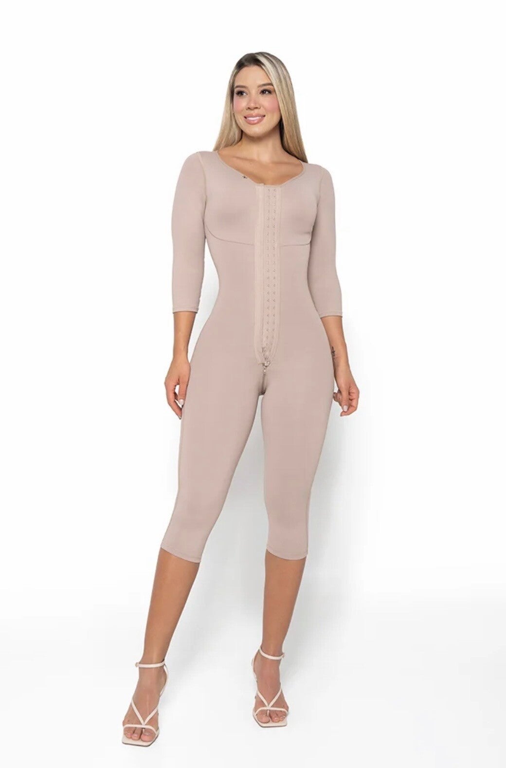Combinaison brassière, manches inclus