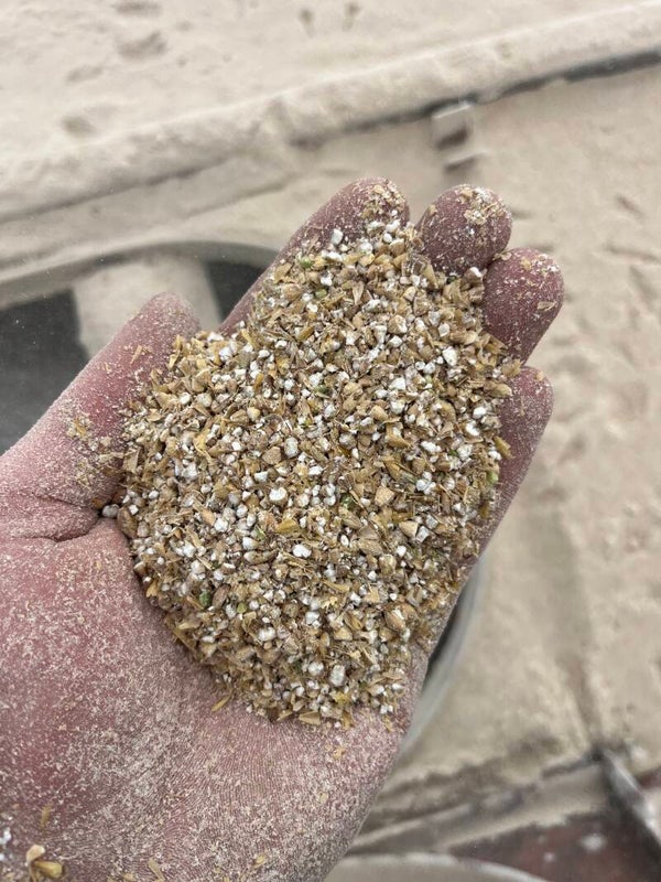 Crushed Barley/Wheat mix 25kg