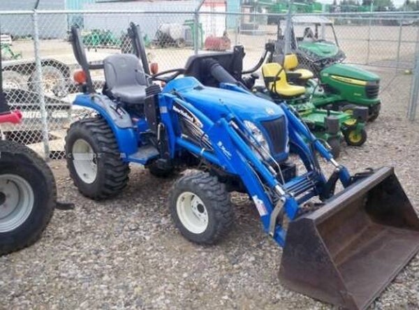 NHTR New Holland TC23DA, TC26DA Tractors Service Repair Manual SD