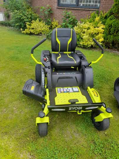 Ryobi ZTR480ex elektrische zero-turn Zitmaaier