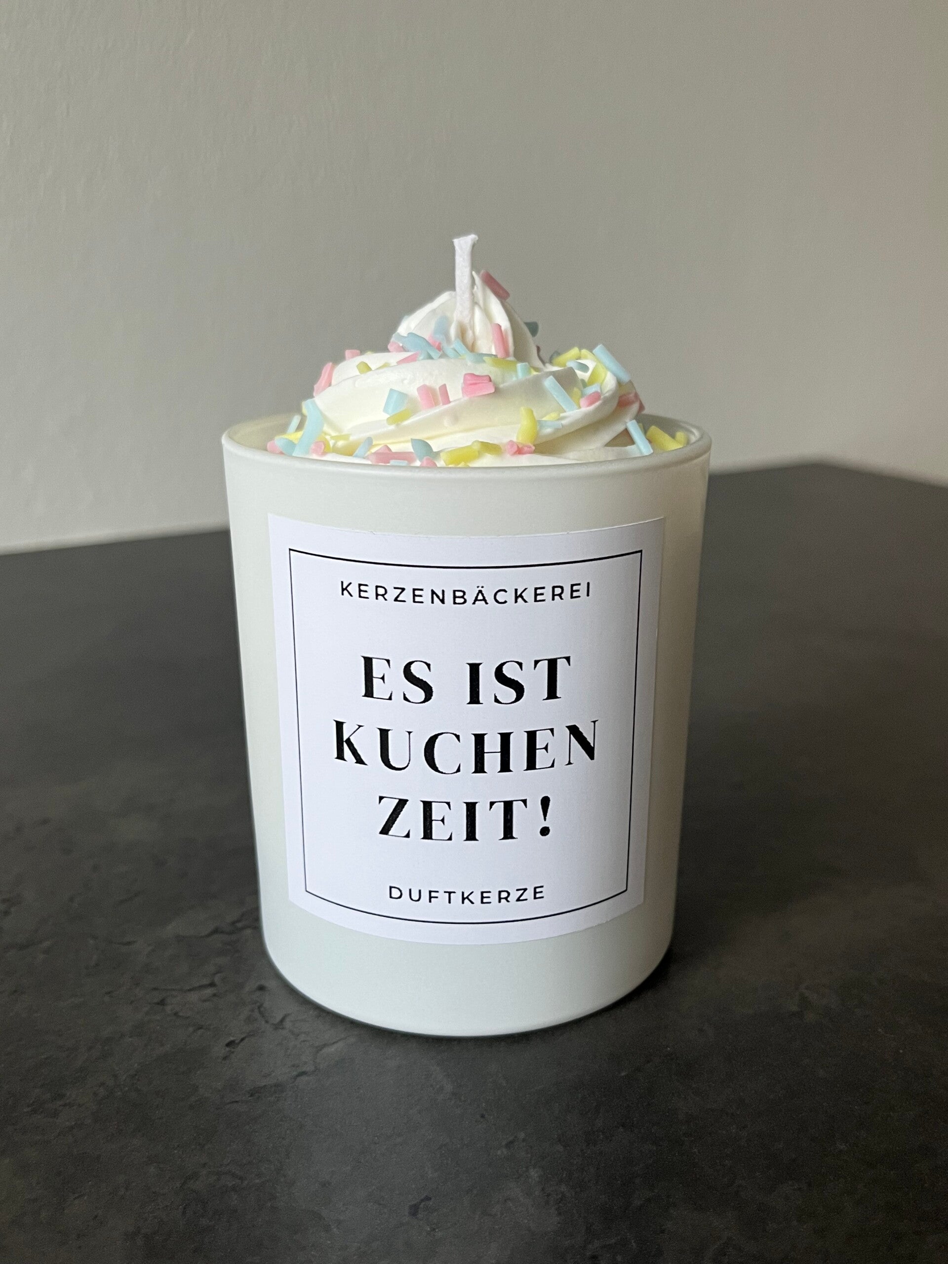 Duftkerze - ES IST KUCHEN ZEIT!