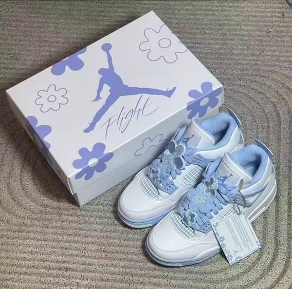 Jordan 4s