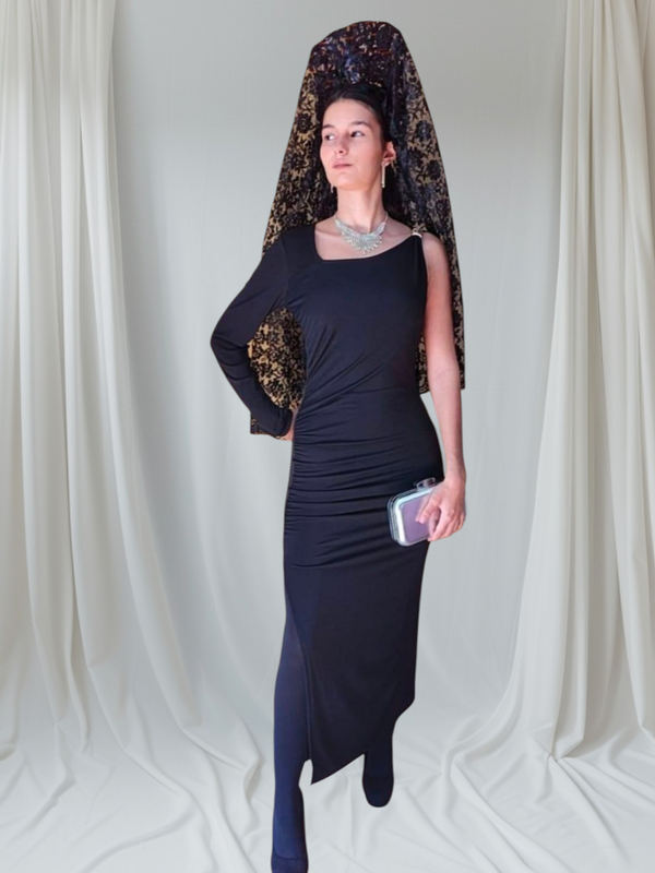 Vestido negro de una sola manga