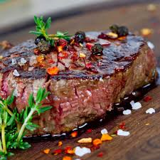 RUMP STEAK 250 GRAM. Mooiste biefstuk uit de rump gesneden.