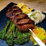 2 X 100 GRAM TOURNEDOS SPIES. meest malse biefstukspies, heerlijk gemarineerd.