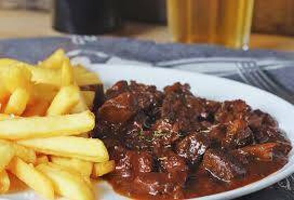 250 GRAM PATAT STOOFVLEES SAUS. (alleen saus) heerlijk bij kippendijen, hamlappen, riblappen