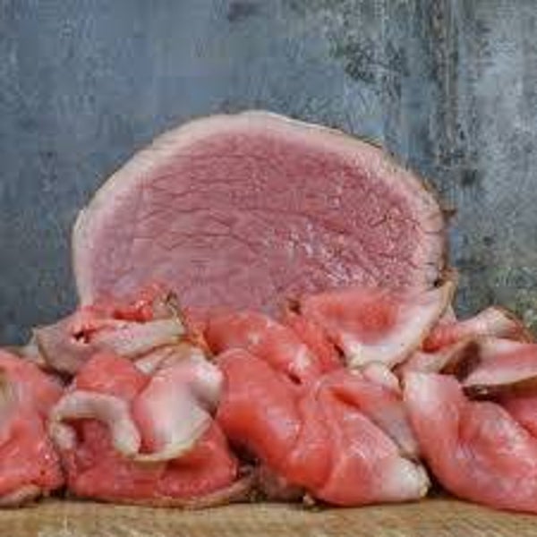 200 GRAM GESNEDEN GEBRADEN ROSBIEF.