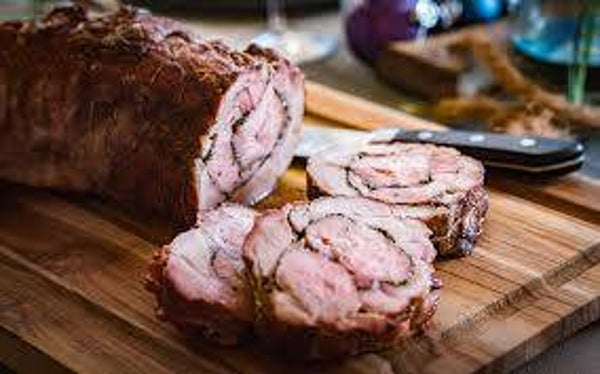 1500 GRAM PROCUREUR ROLLADE. Heerlijk op smaak. Stoof hem langzaam botergaar.