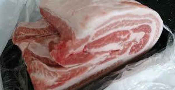 VARKENS BUIKSPEK MET ZWOERD (PORK BELLY)