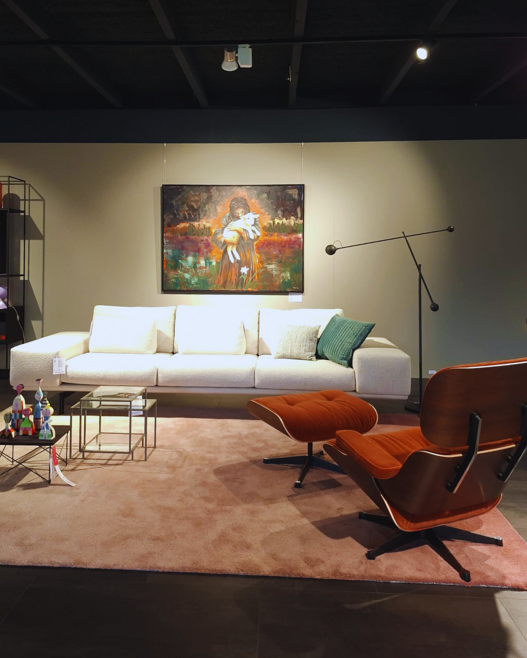 De Herder by Willem Vos displayed during Passie for Art & Design at Wiechers Wonen in Dwingeloo.