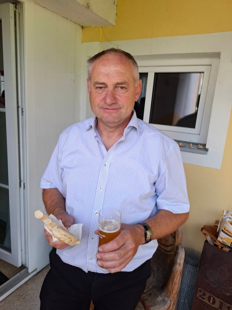 Seinen 62. Geburtstag feierte unser Mesner Josef Stauffer mit Breze und Konventbier.