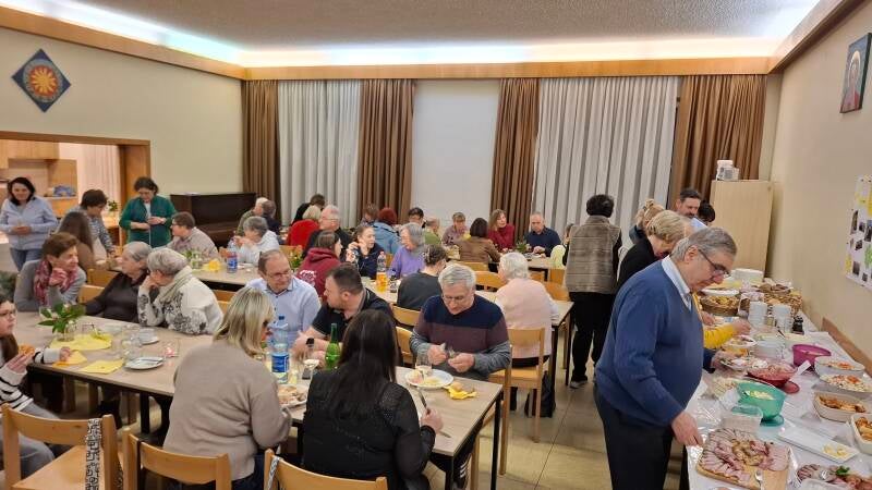 Ein gemütliches Beisammensein für alle Menschen, die zum Gelingen der Pfarr-Gemeinschaft beitragen.