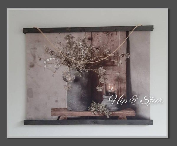 Wanddoek pot met kunstbloemen liggend