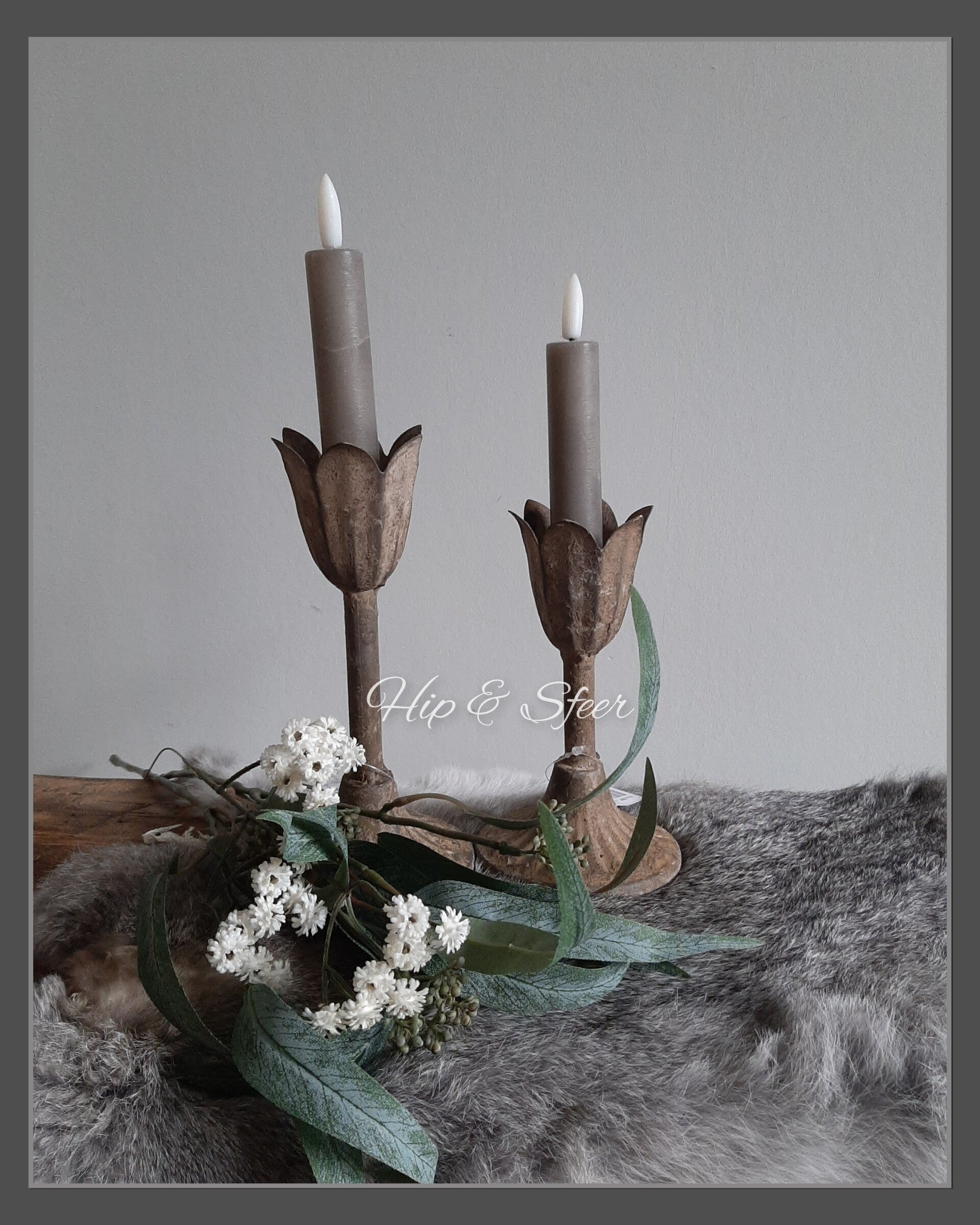 Metalen Kandelaar Tulp