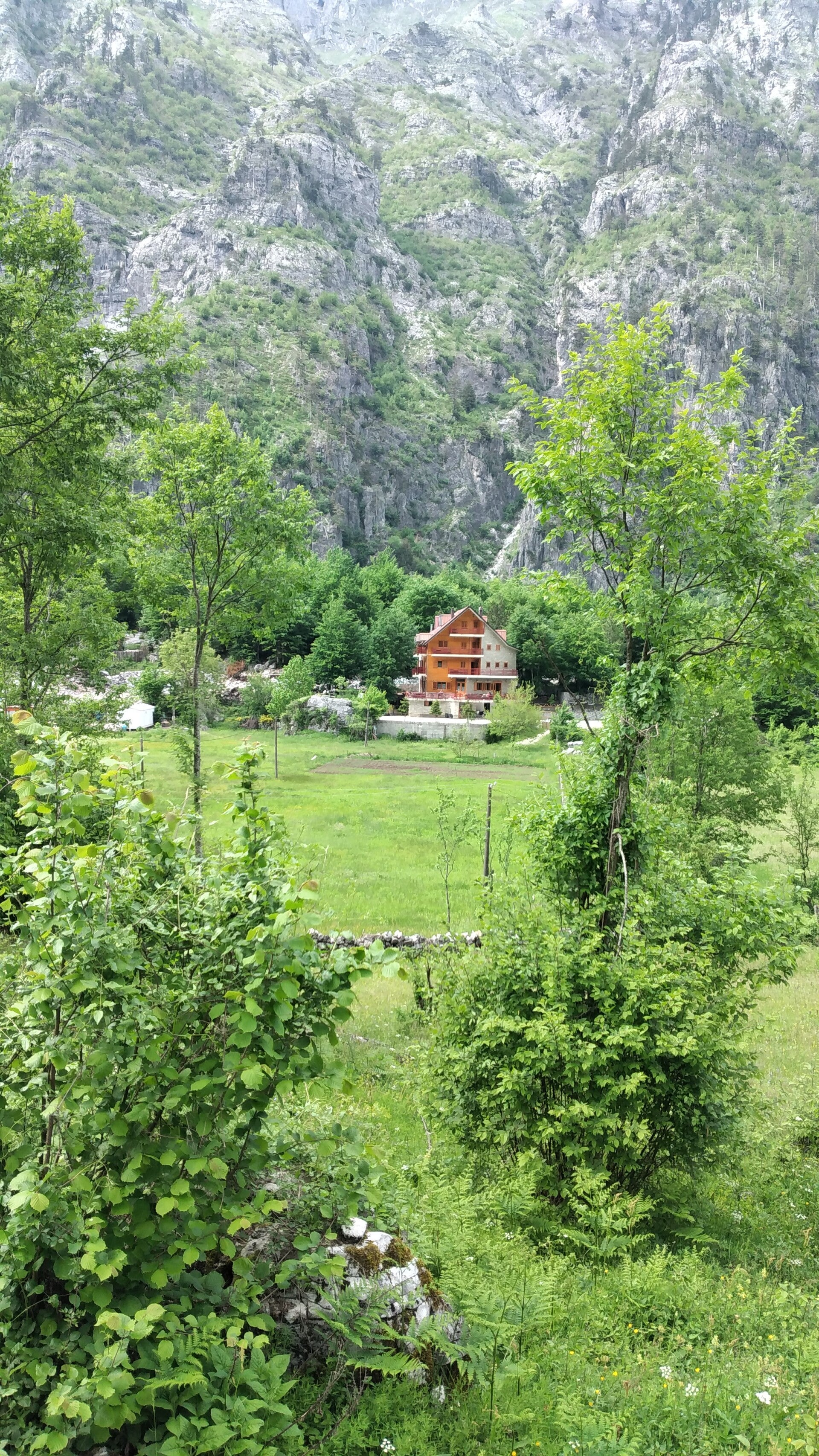 Ein Gasthaus in Valbona 
