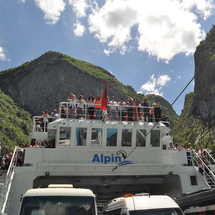 Alpin Fähre