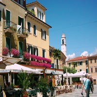 12-standard-ujrayy.jpg