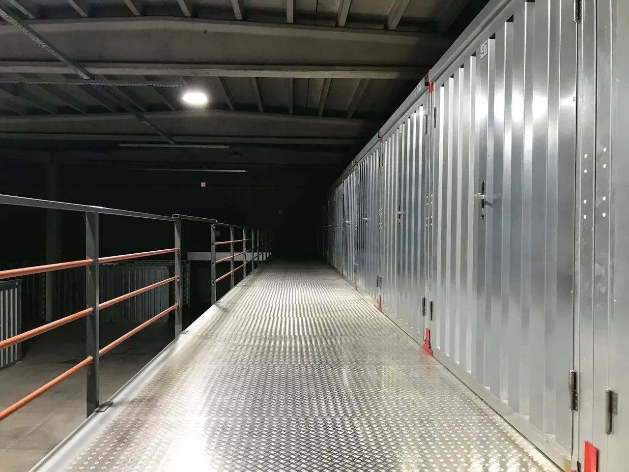 Cold chain food logistics — refrigerated storage and temperature-controlled shipping for perishable food exports