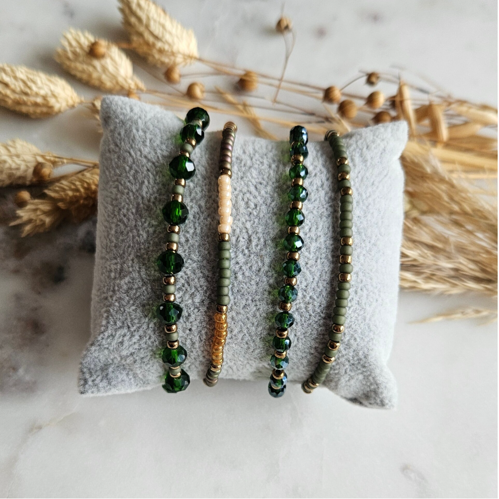 Armbanden set op elastiek (4 armbandjes) - Groen/brons mix