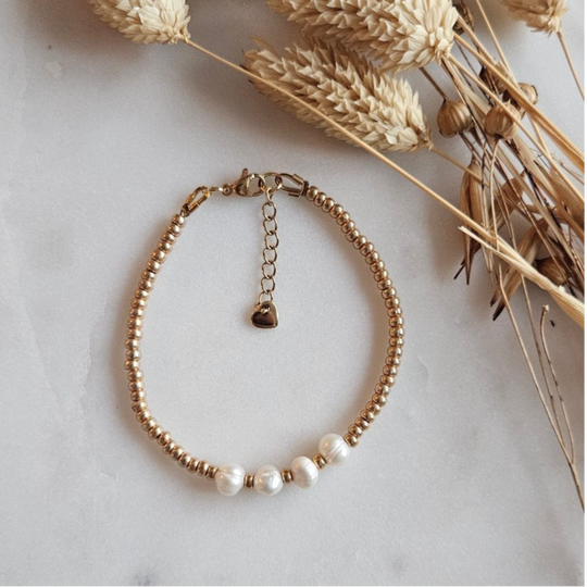 Armbandje Wit/Goud - met zoetwater parels