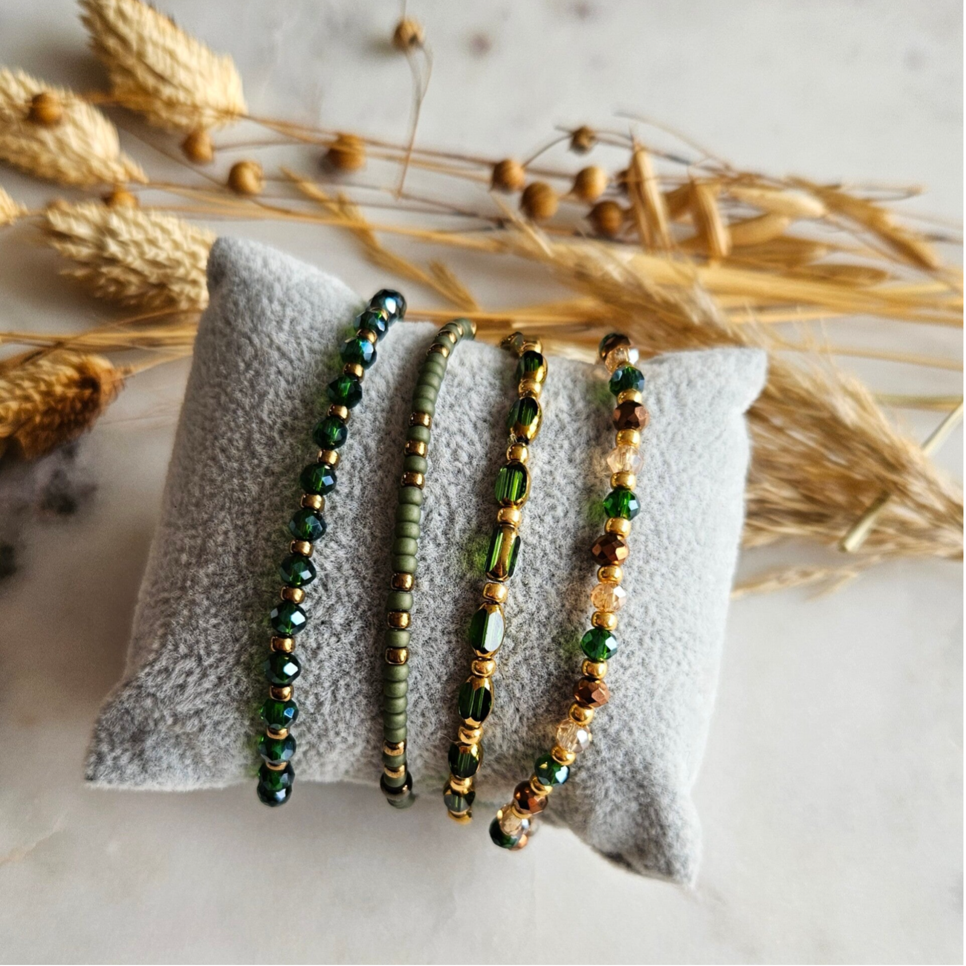 Armbanden set op elastiek (4 armbandjes) - Groenmix