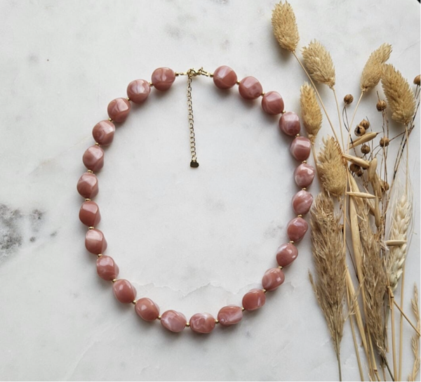 Kralen ketting - roze nugget kralen