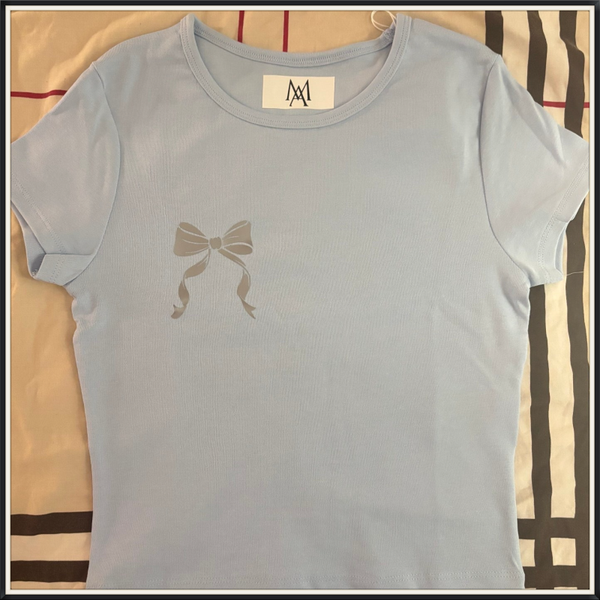 Babyblue T-Shirt with Grey bow
