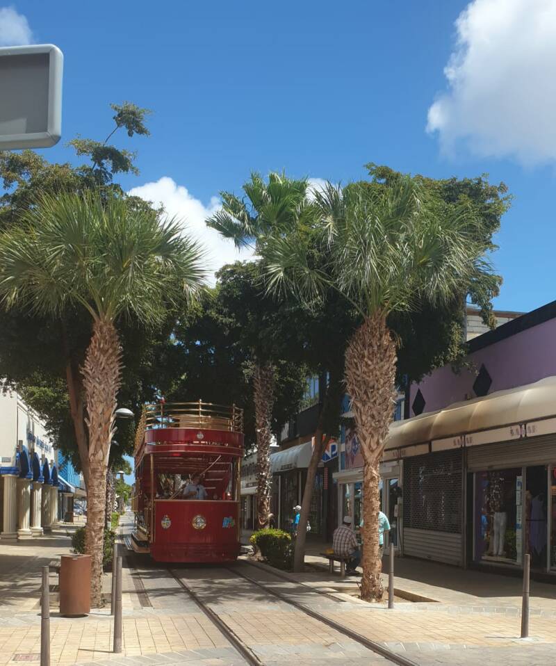 oranjestad-aruba-onehappyisland-kikiaroundtheworld