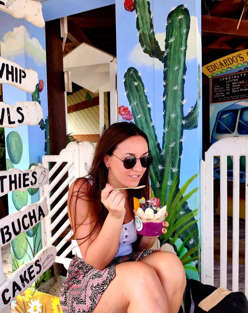 eduardobeach-smoothiebowl-https://www.kikiaroundtheworld.nl/destinations/caribbean-zuid-amerika/aruba/mijn-favorieten-op-aruba