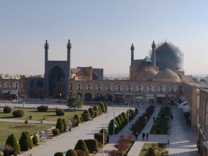 iran-esfahan-kikiaroundtheworld
