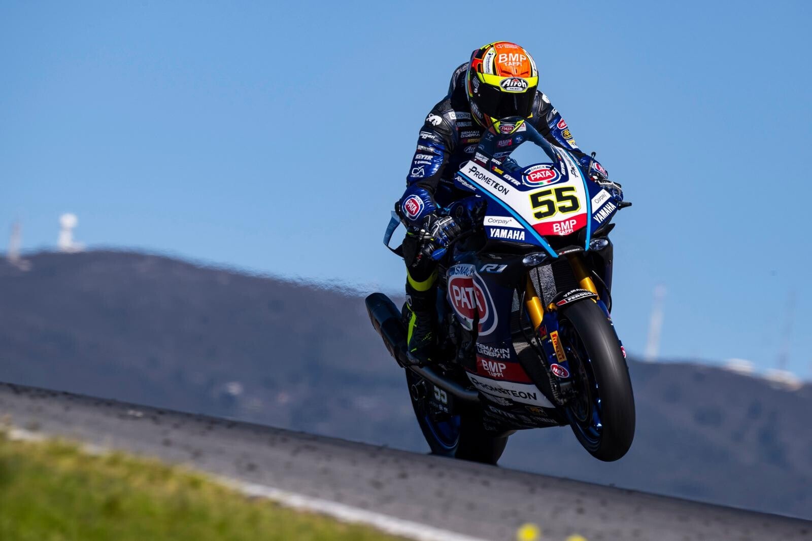 00_test_portimao_worldsbk_2023_wednesday_locatelli_gb9_7890_preview-2.jpg