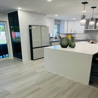 1000007158-standard.jpg
