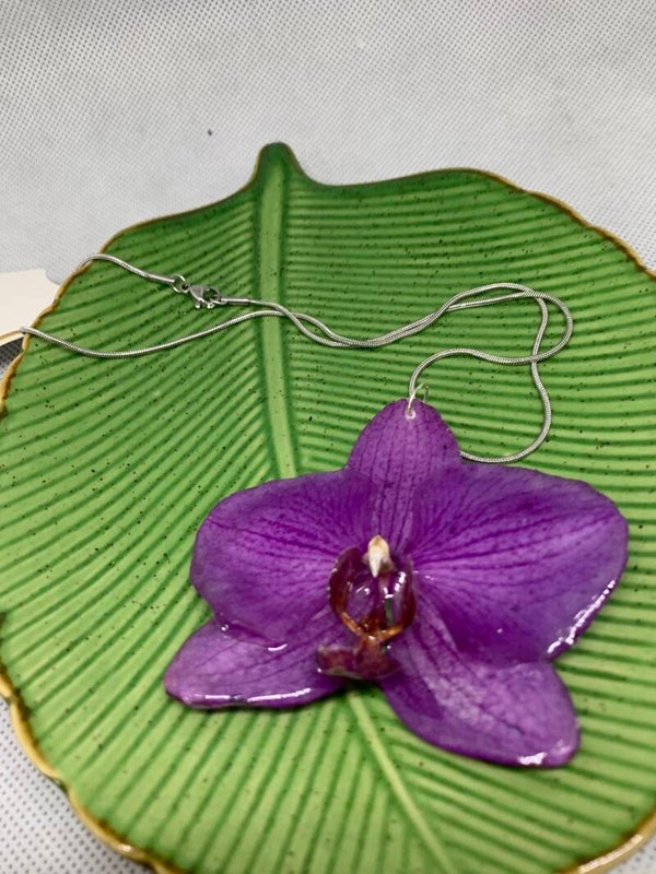Real Orchid Necklace- A masterpiece from Nature