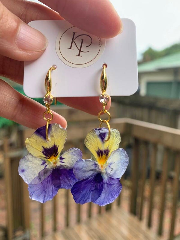 Real Mini Pansy Earrings ( Purple)