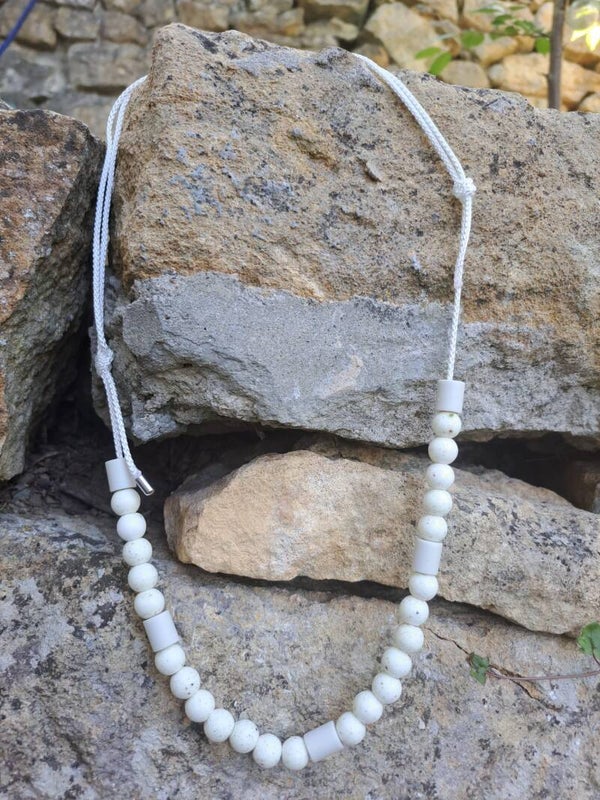 Collier anti-tique céramique EM