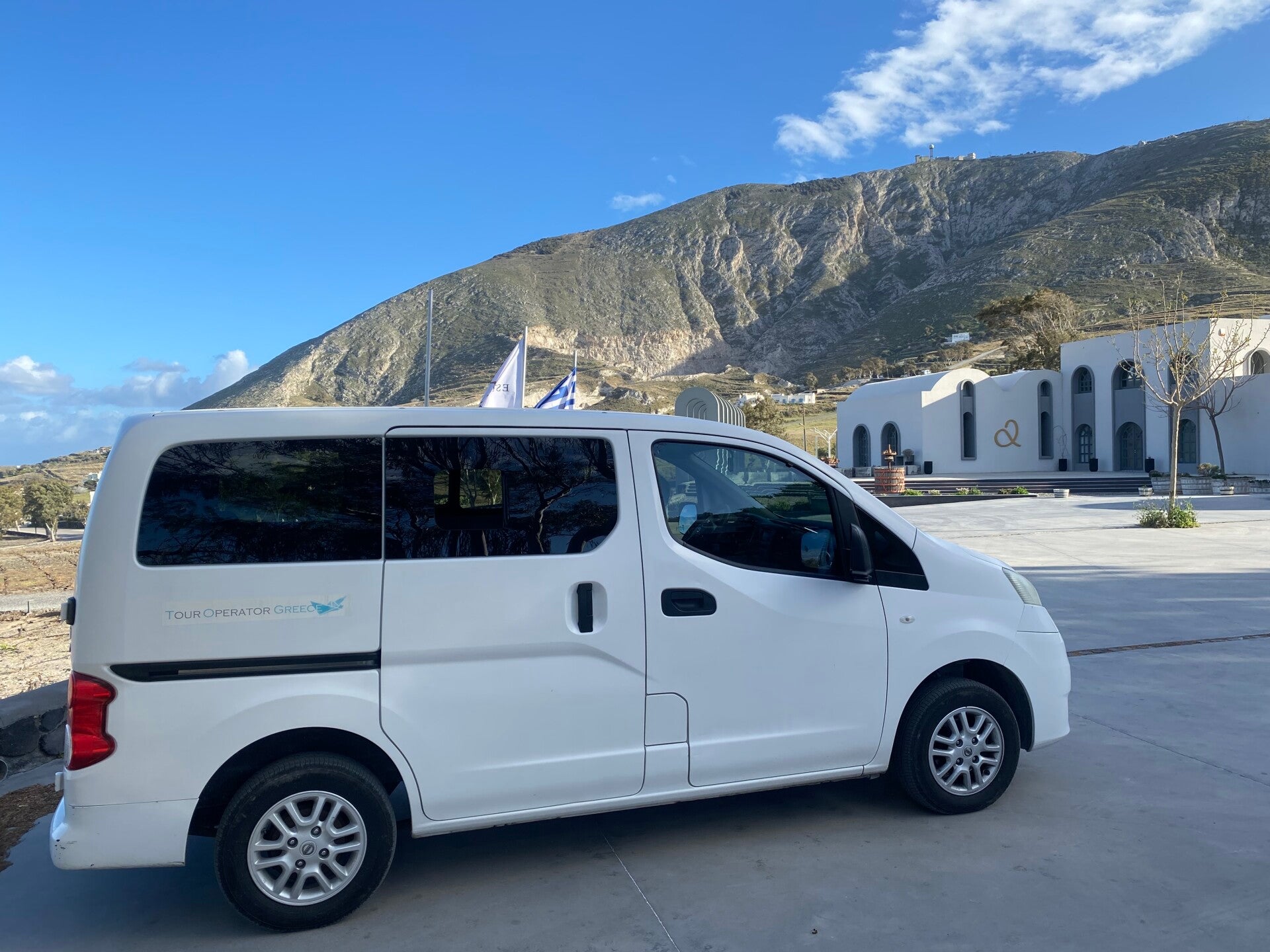 AIRPORT (Thira) TO HOTEL & HOTEL - AIRPORT Return transfers - All destinations