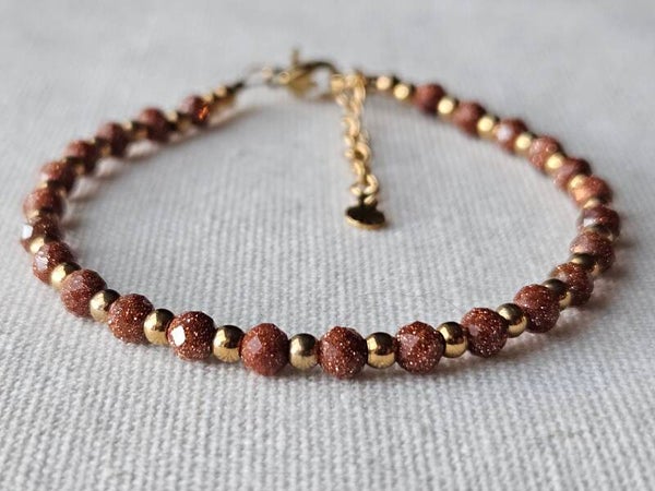 beads by DEB handgemaakte armband gouden stainless steel, edelstenen-zandsteen