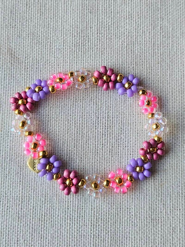 Beads by DEB handgemaakte elastische kinderarmband bloem
