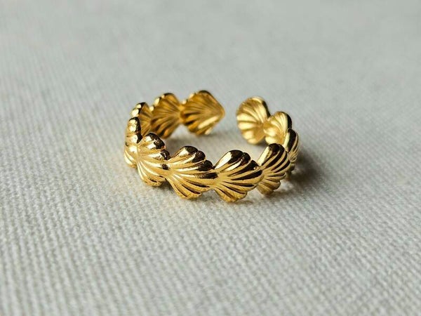 Beads by DEB verstelbare stainless steel ring (schelp)
