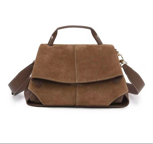 Vintage women’s leather bag