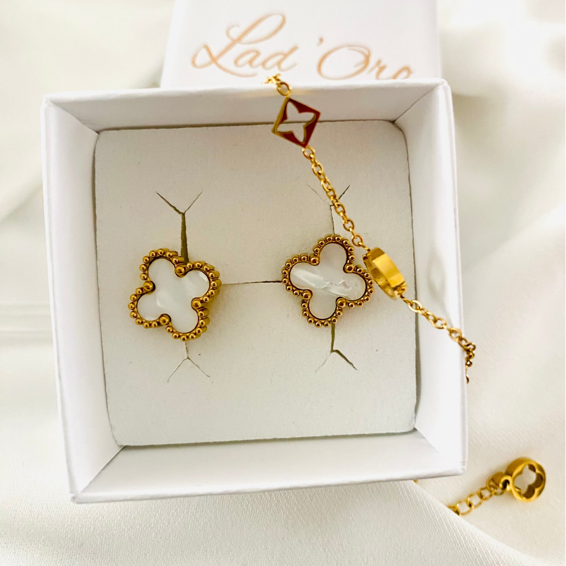 Ohrringe „Clover“ Perlmutt