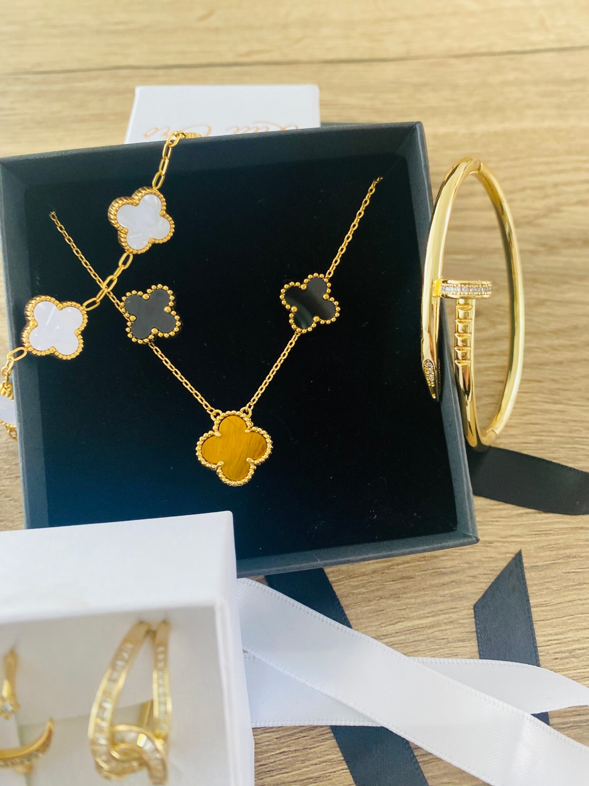 Halskette "Clover“ Tiger Ey