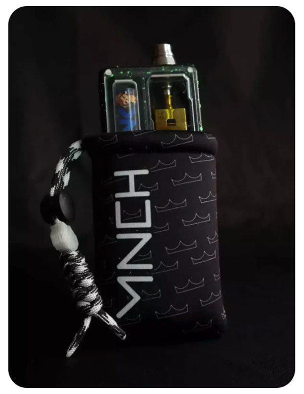 Monarchy Crowns Black pouch - Neoprene by Lyon'K