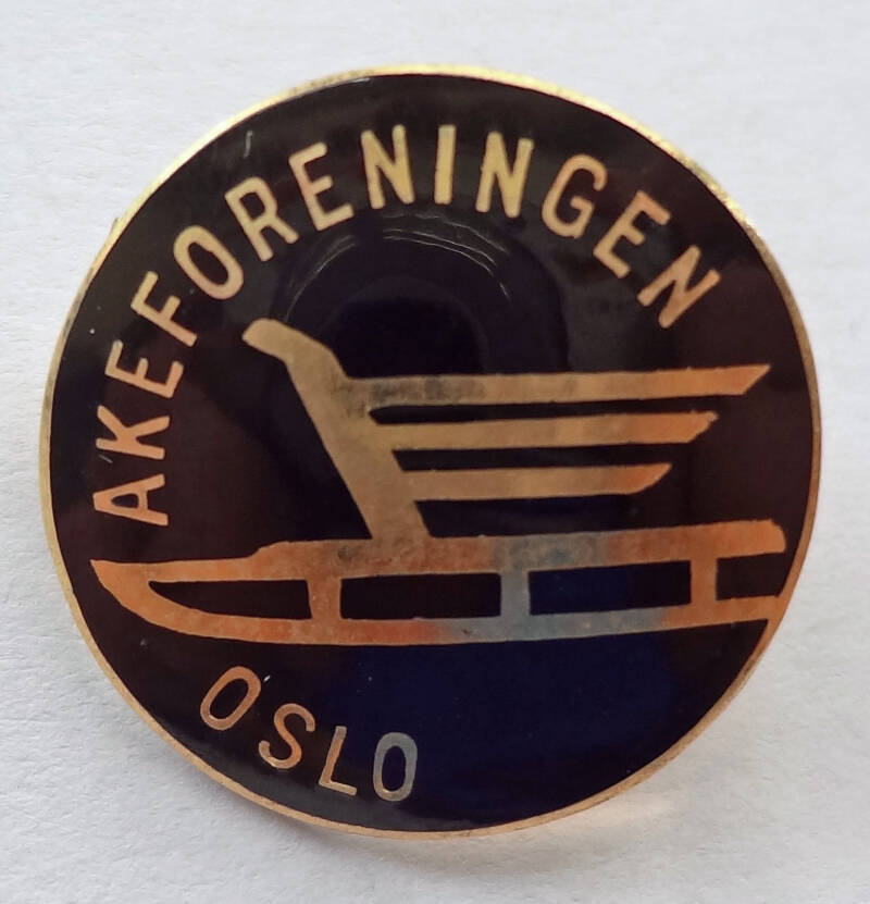 akeforeningen-oslo-svart-standard-edrsq3.jpg
