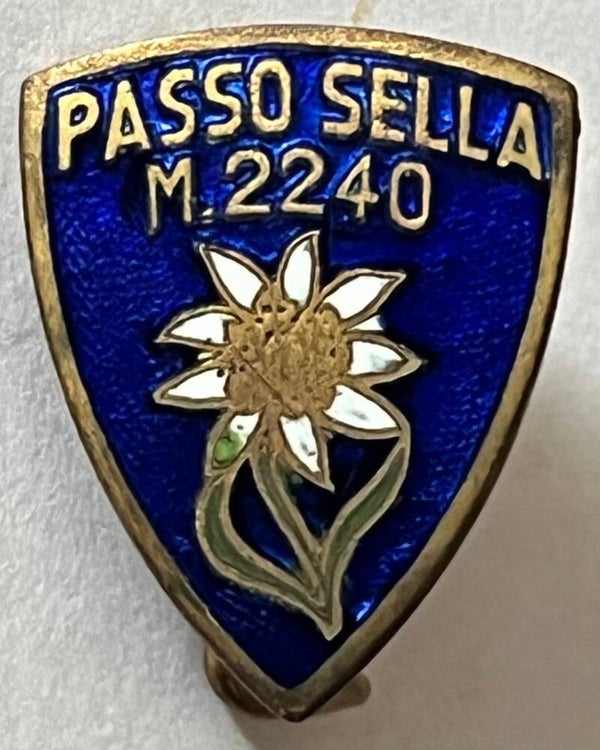 Passo Sella Italia older badge