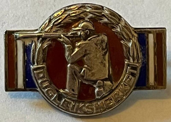 Dugleiksmerket sølv - RØD bakgrunn