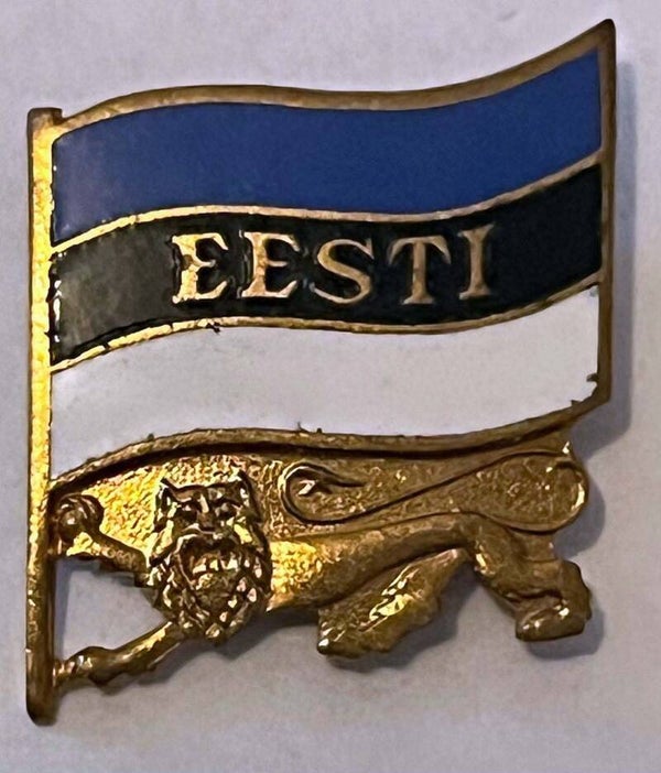 Estonia flag & lion pin badge Eesti